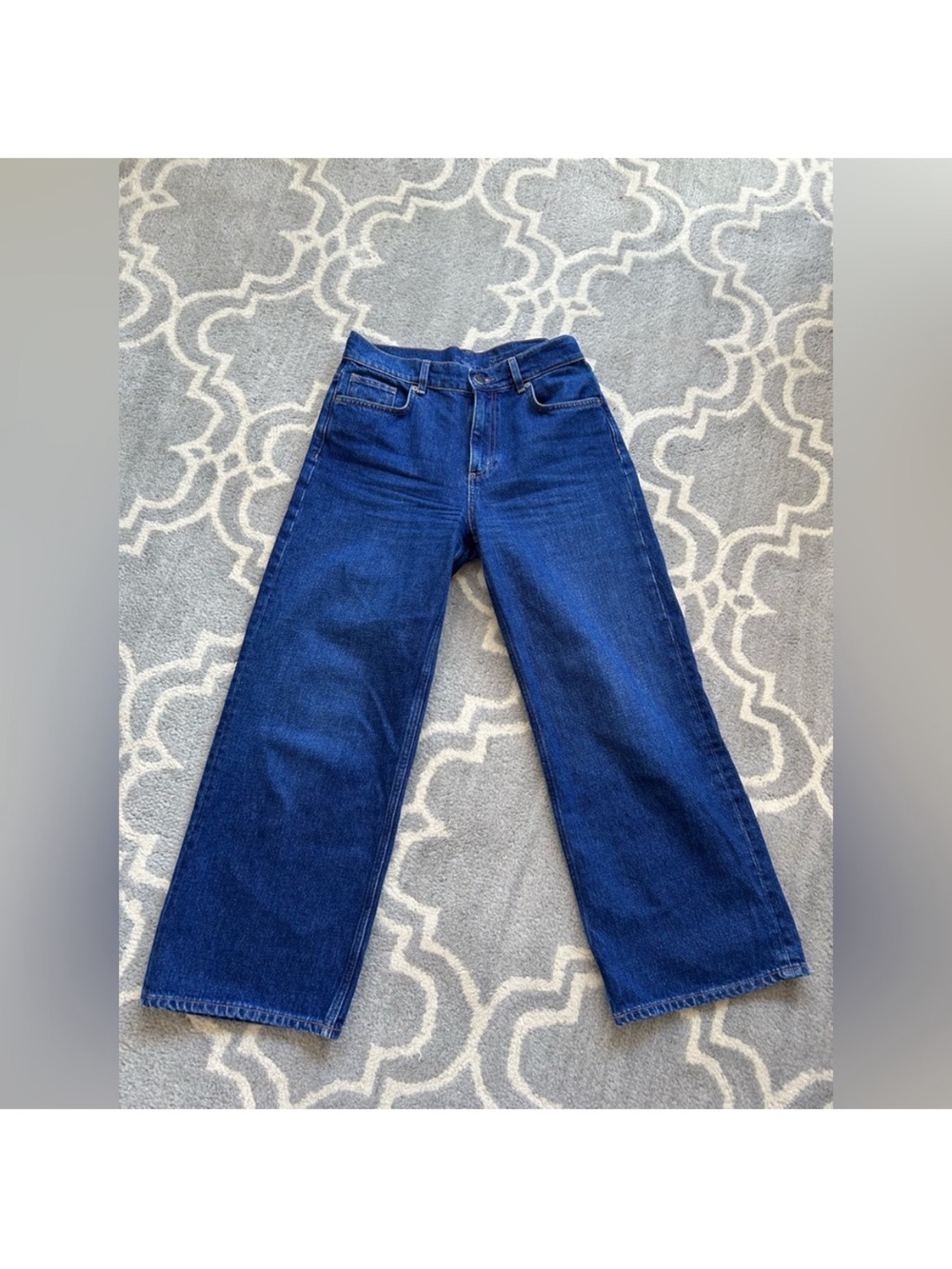 COS Relaxed Fit Size 27 High Rise Cropped Jeans